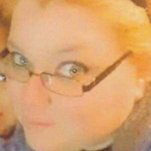 Female Prison Inmate Penpal: Connect with Incarcerated Women through WomenBehindBars.com